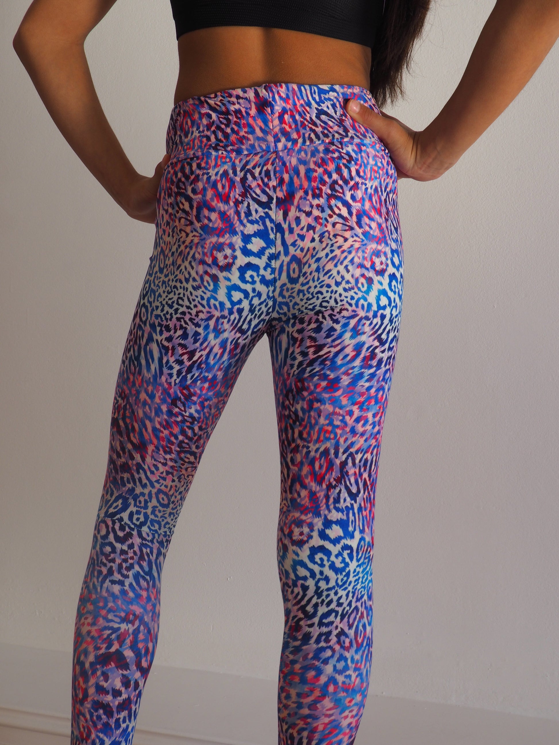GERRY CAN // NEON LEOPARD // TWEEN COMPRESSION LEGGINGS – LIFE IN THE SUN